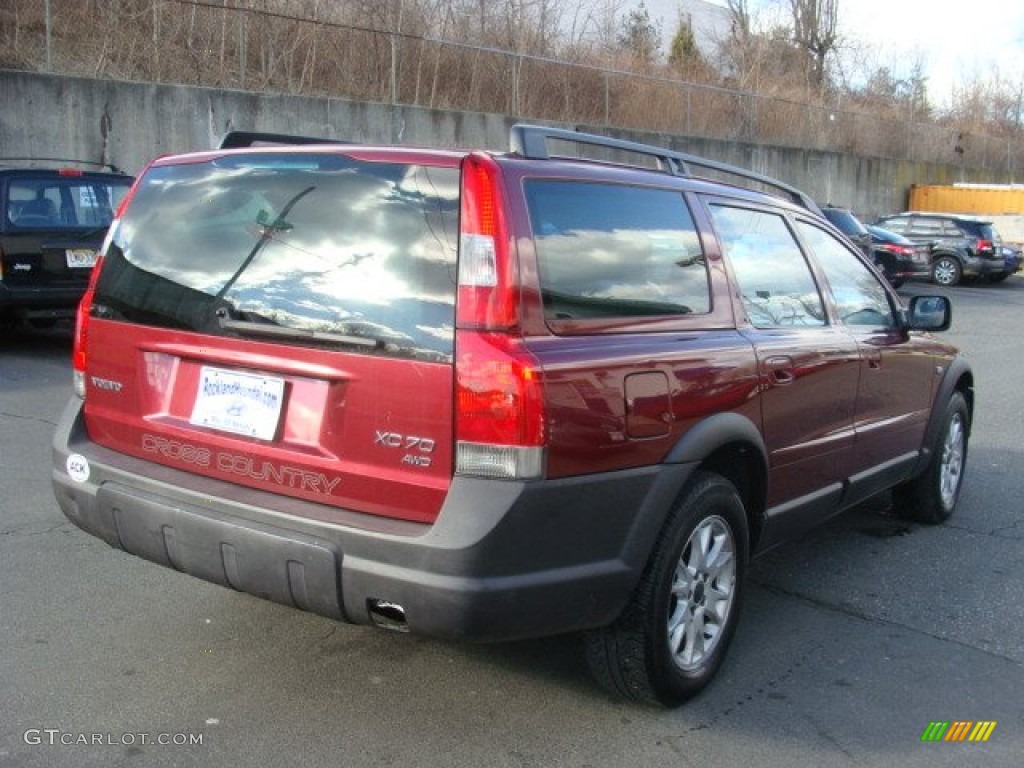 2004 XC70 AWD - Ruby Red Metallic / Beige/Light Sand photo #4