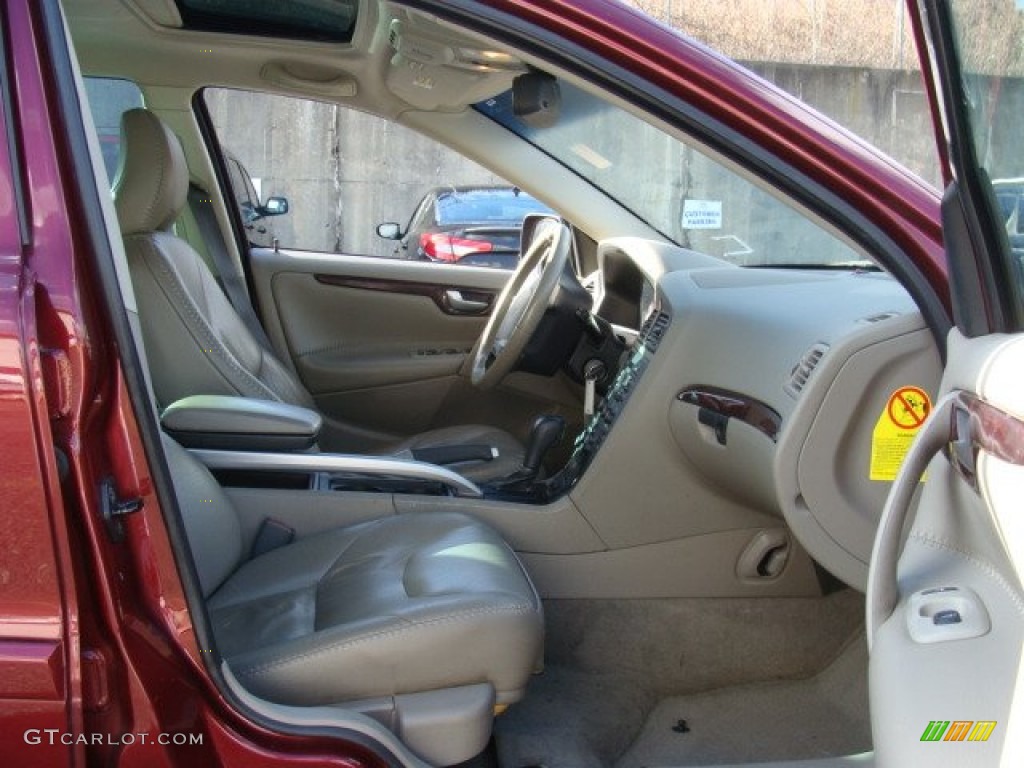 2004 XC70 AWD - Ruby Red Metallic / Beige/Light Sand photo #23