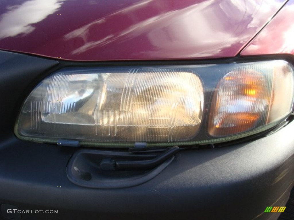 2004 XC70 AWD - Ruby Red Metallic / Beige/Light Sand photo #27