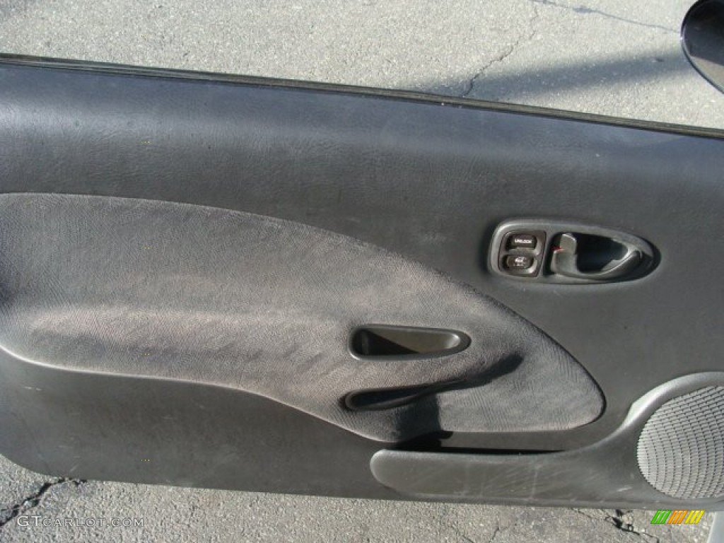 2002 S Series SC2 Coupe - Silver / Black photo #7