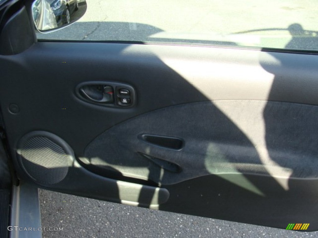 2002 S Series SC2 Coupe - Silver / Black photo #19