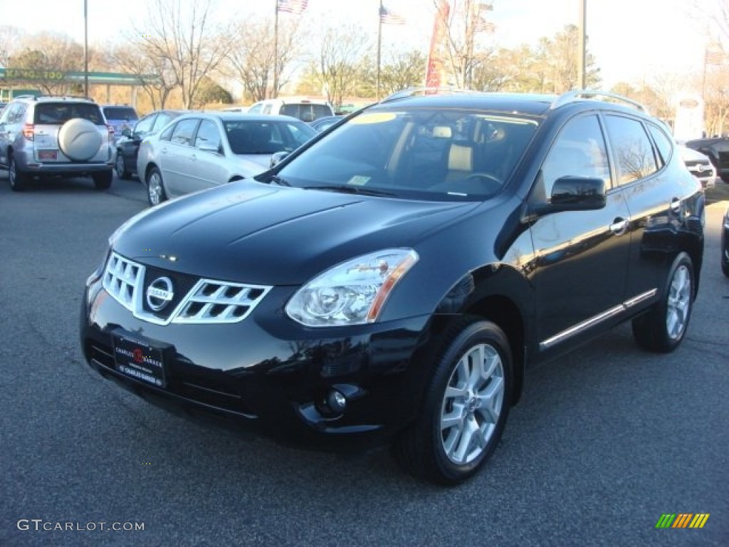 2011 Rogue SL - Wicked Black / Black photo #6