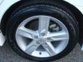 Super White - Camry SE Photo No. 14