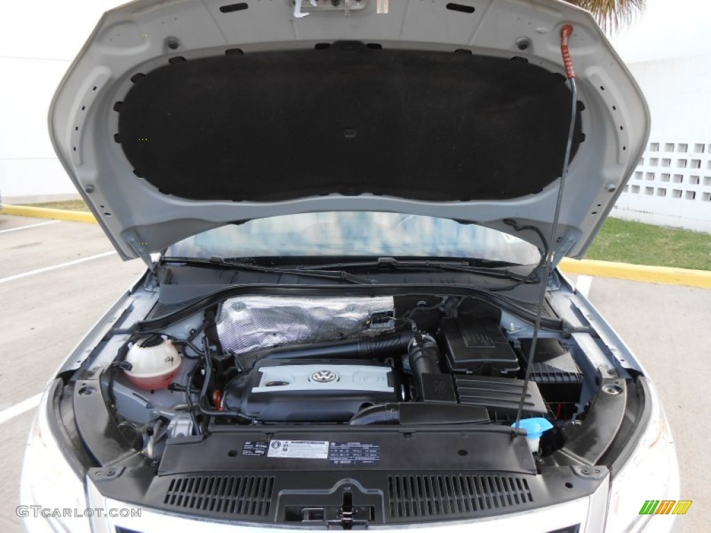 2010 Volkswagen Tiguan SE 2.0 Liter FSI Turbocharged DOHC 16-Valve VVT 4 Cylinder Engine Photo #76696930