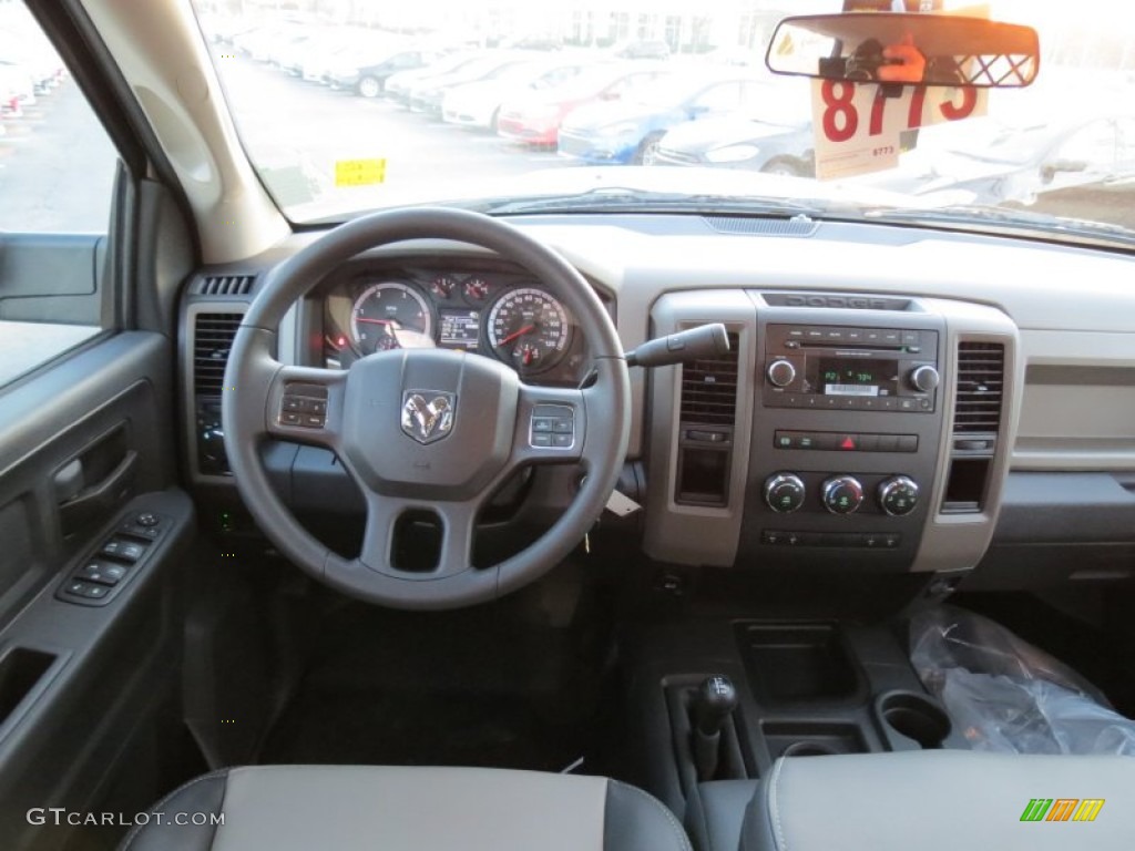 2012 Dodge Ram 4500 HD SLT Crew Cab Chassis 4x4 Dashboard Photos