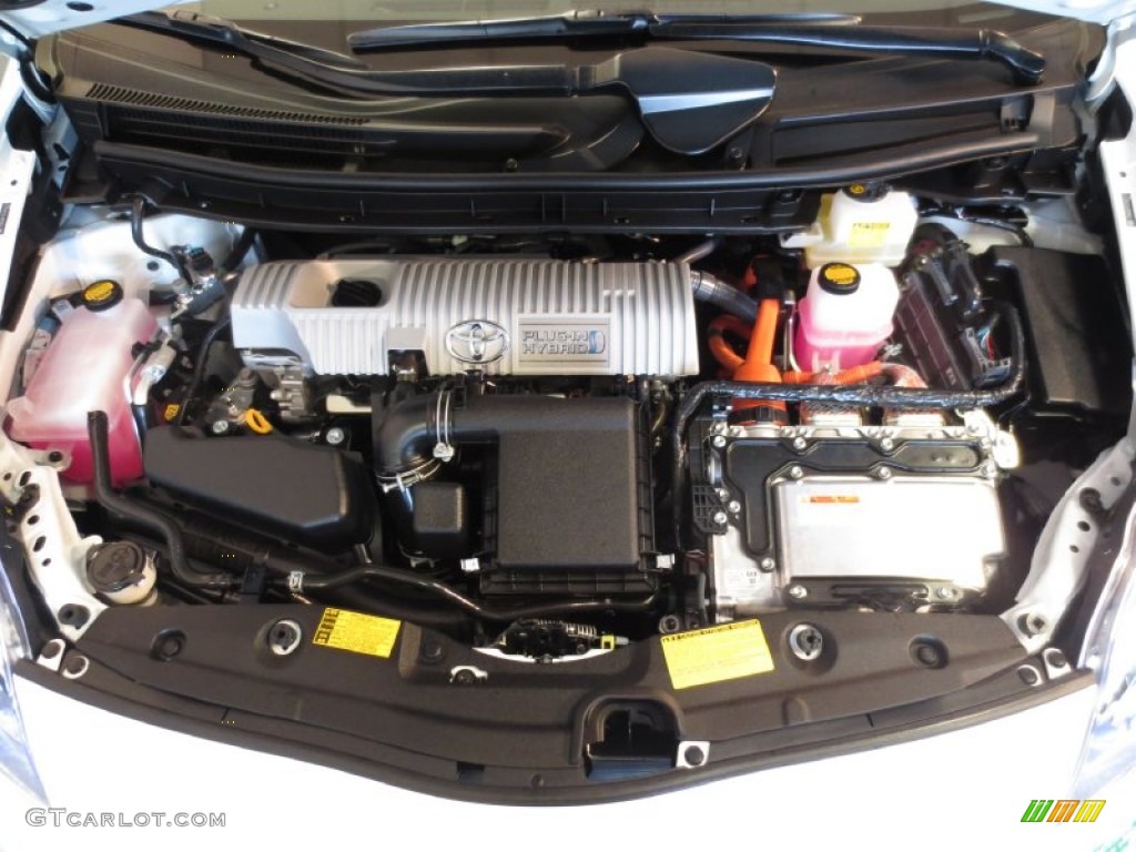 2012 Toyota Prius Plug-in Hybrid Advanced Engine Photos