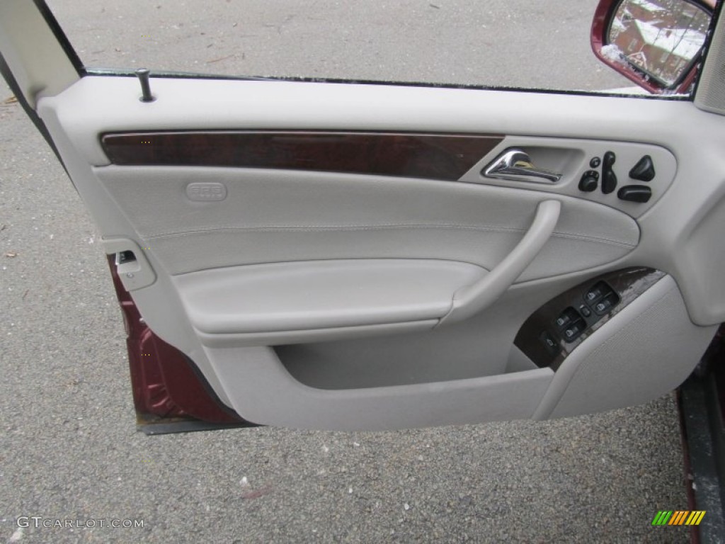 2002 C 320 Sedan - Magma Red / Java photo #7