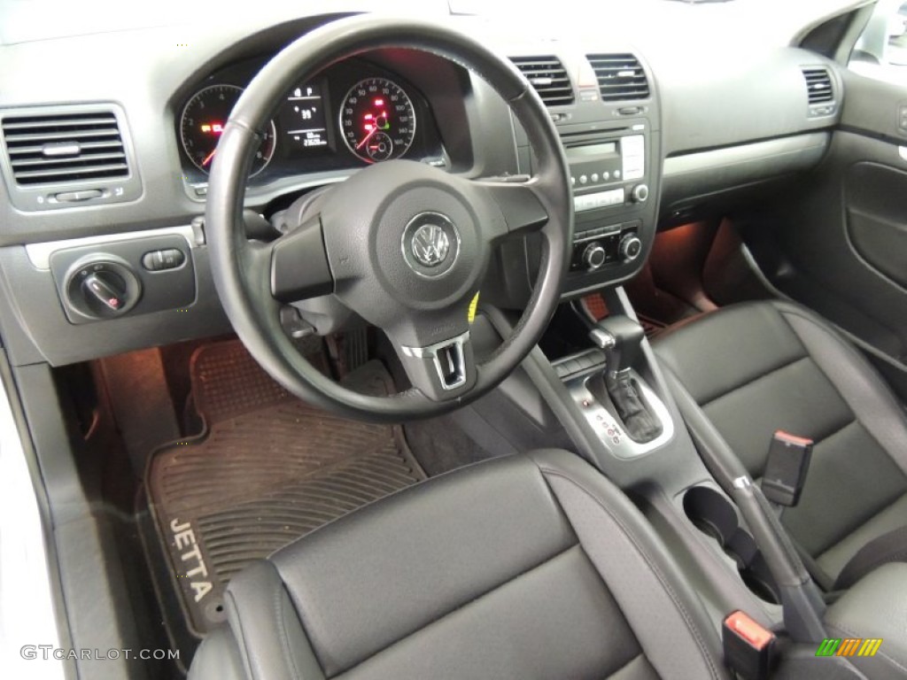 Titan Black Interior 2010 Volkswagen Jetta Limited Edition Sedan Photo #76714195