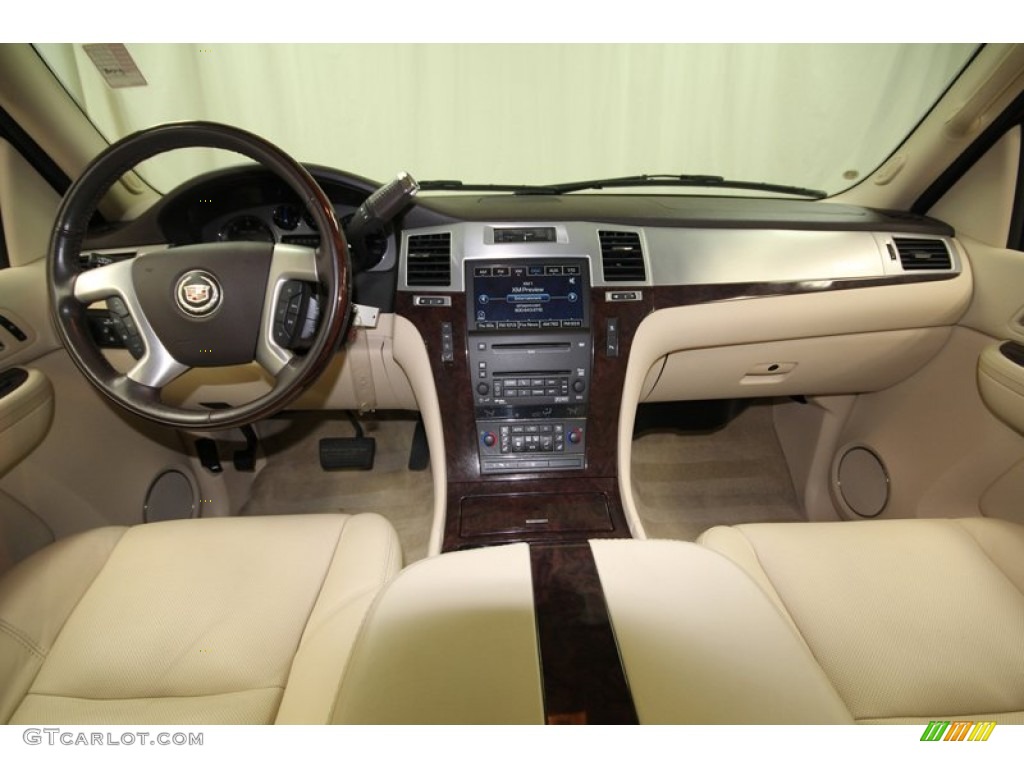 2008 Cadillac Escalade ESV AWD Dashboard Photos
