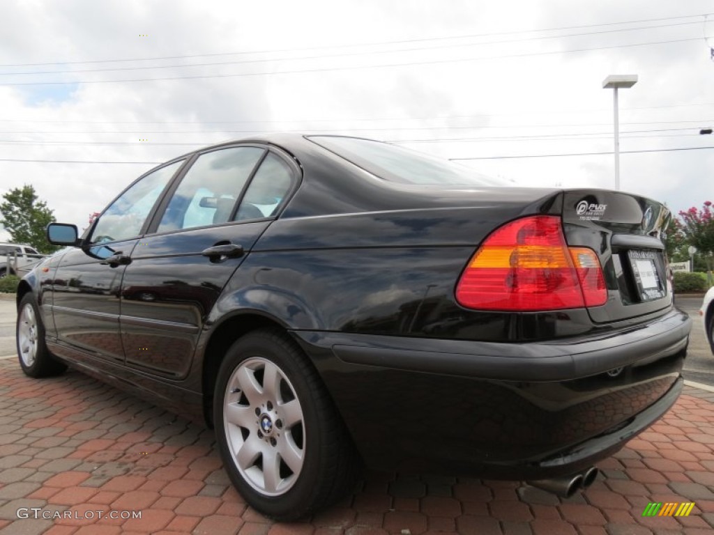 2003 3 Series 325xi Sedan - Jet Black / Sand photo #2