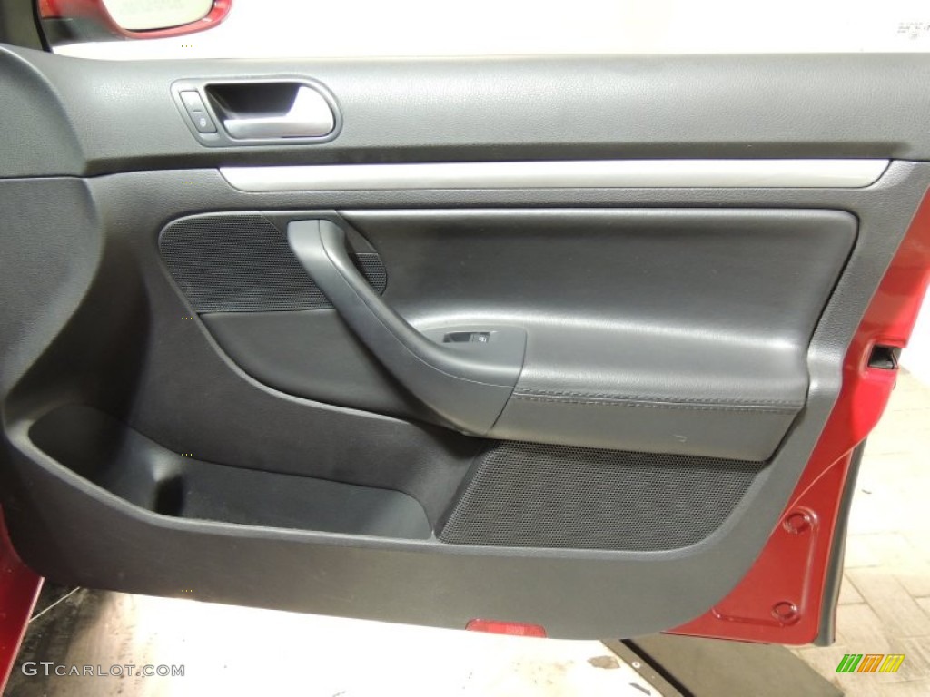 2010 Jetta Limited Edition Sedan - Salsa Red / Titan Black photo #18