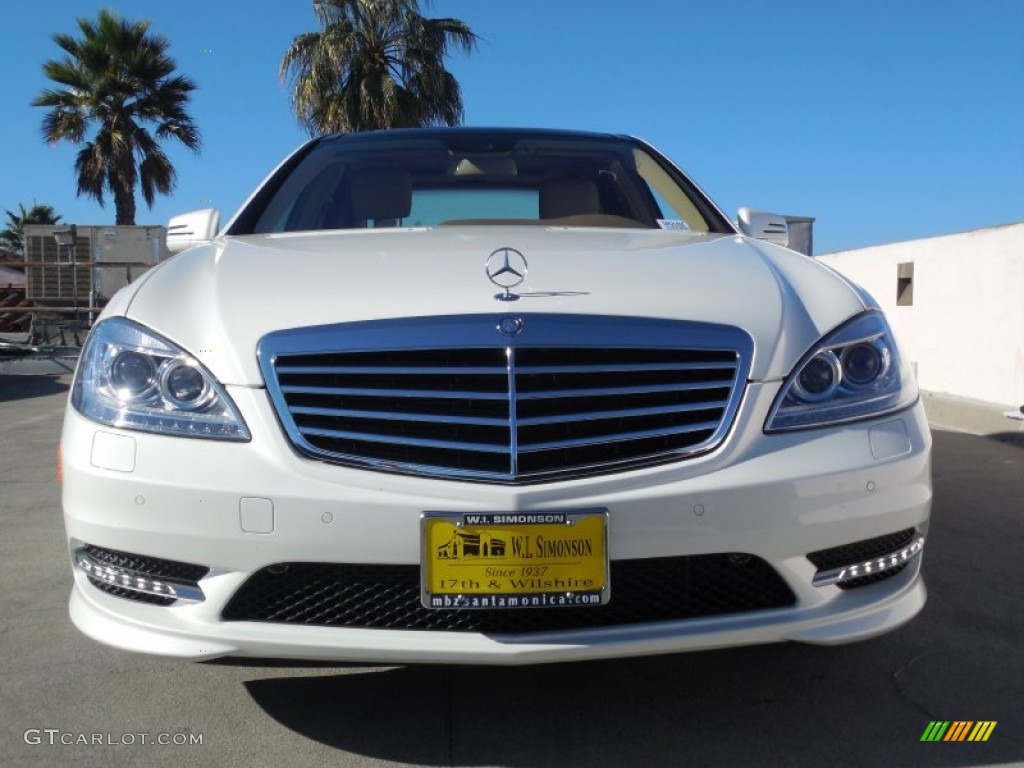 2013 S 550 Sedan - Diamond White Metallic / Cashmere/Savanna photo #2