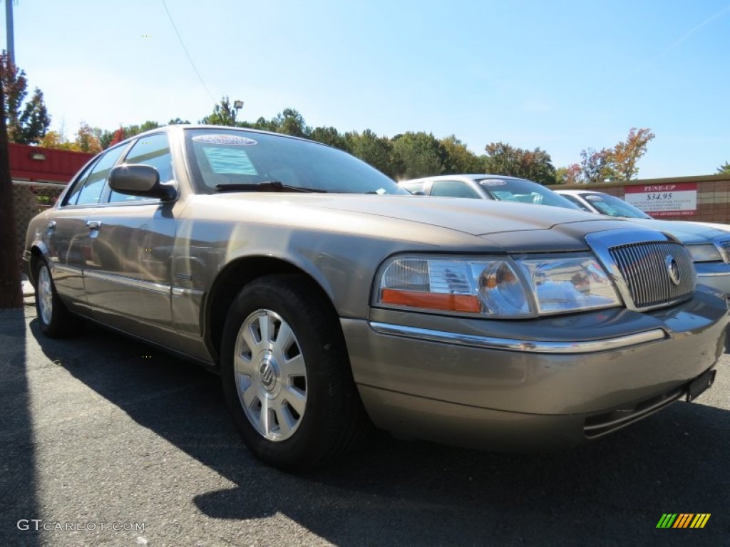2004 Grand Marquis LS - Arizona Beige Metallic / Medium Parchment photo #3