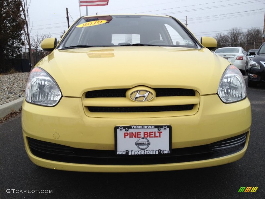 2010 Accent GS 3 Door - Mellow Yellow / Black photo #2