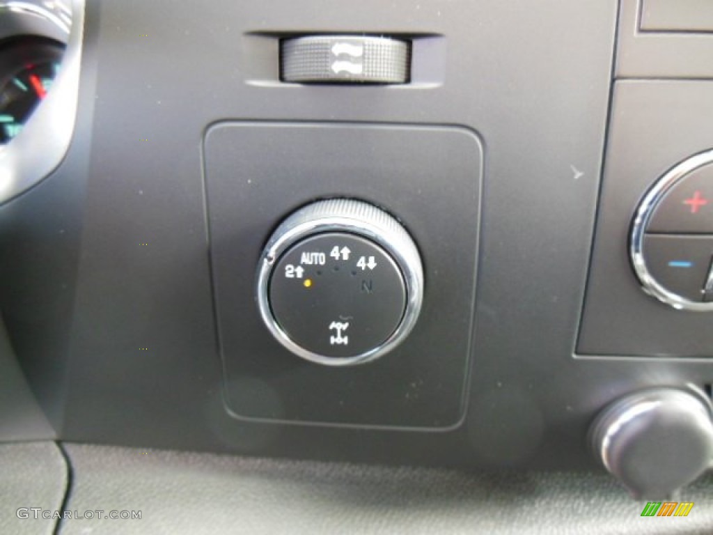 2013 Sierra 1500 SLE Crew Cab 4x4 - Onyx Black / Ebony photo #17