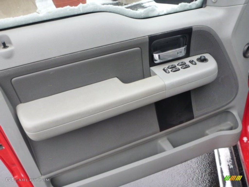 2006 F150 STX SuperCab - Bright Red / Medium Flint photo #13