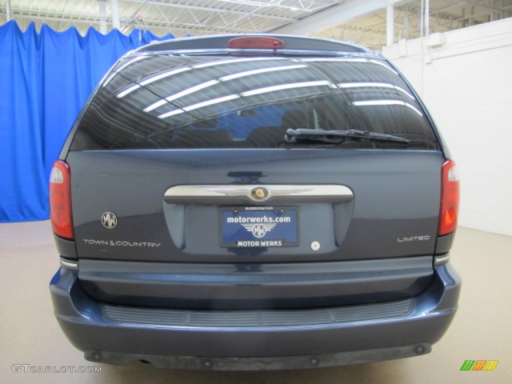 2007 Town & Country Limited - Modern Blue Pearl / Dark Khaki/Light Graystone photo #6