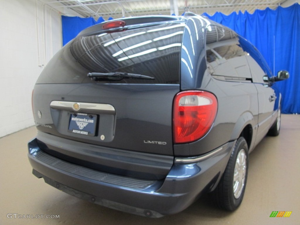 2007 Town & Country Limited - Modern Blue Pearl / Dark Khaki/Light Graystone photo #7