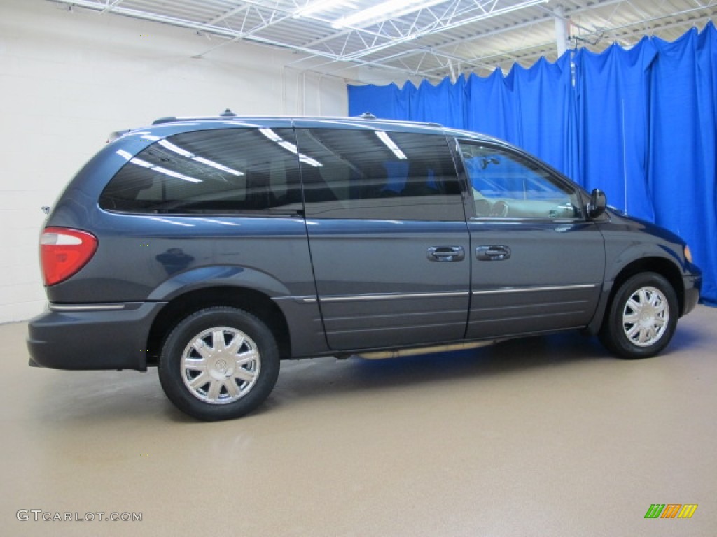 2007 Town & Country Limited - Modern Blue Pearl / Dark Khaki/Light Graystone photo #8