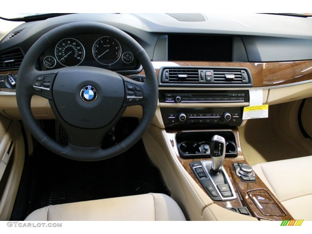 2013 BMW 5 Series 528i xDrive Sedan Venetian Beige Dashboard Photo #76723503