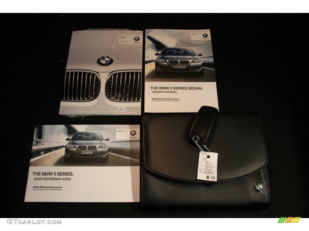 2013 BMW 5 Series 528i xDrive Sedan Books/Manuals Photo #76723699