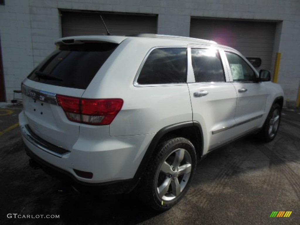 2013 Grand Cherokee Overland 4x4 - Bright White / New Saddle/Black photo #6