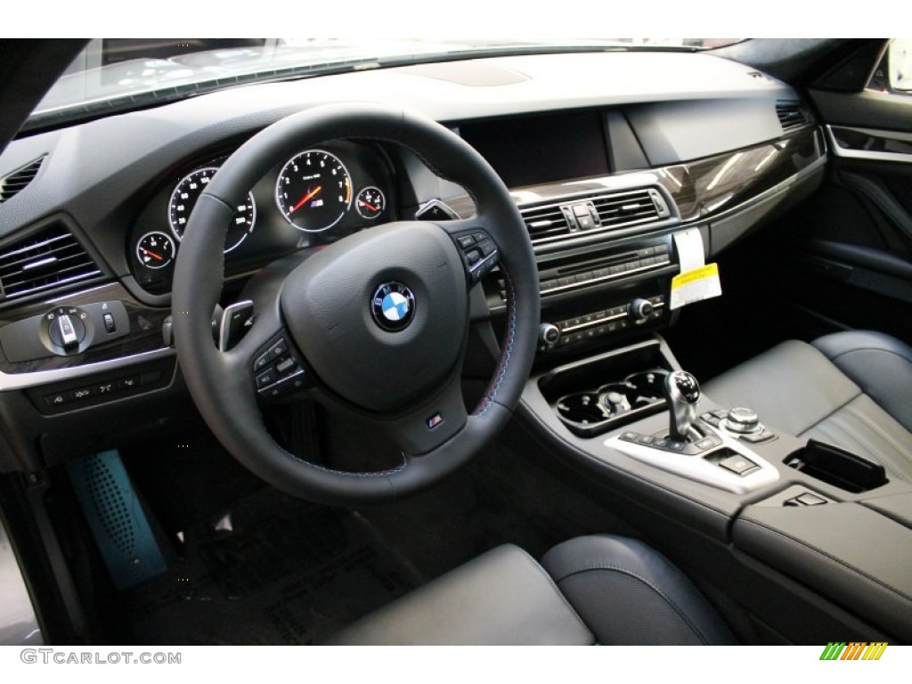 Black Interior 2013 BMW M5 Sedan Photo #76723852