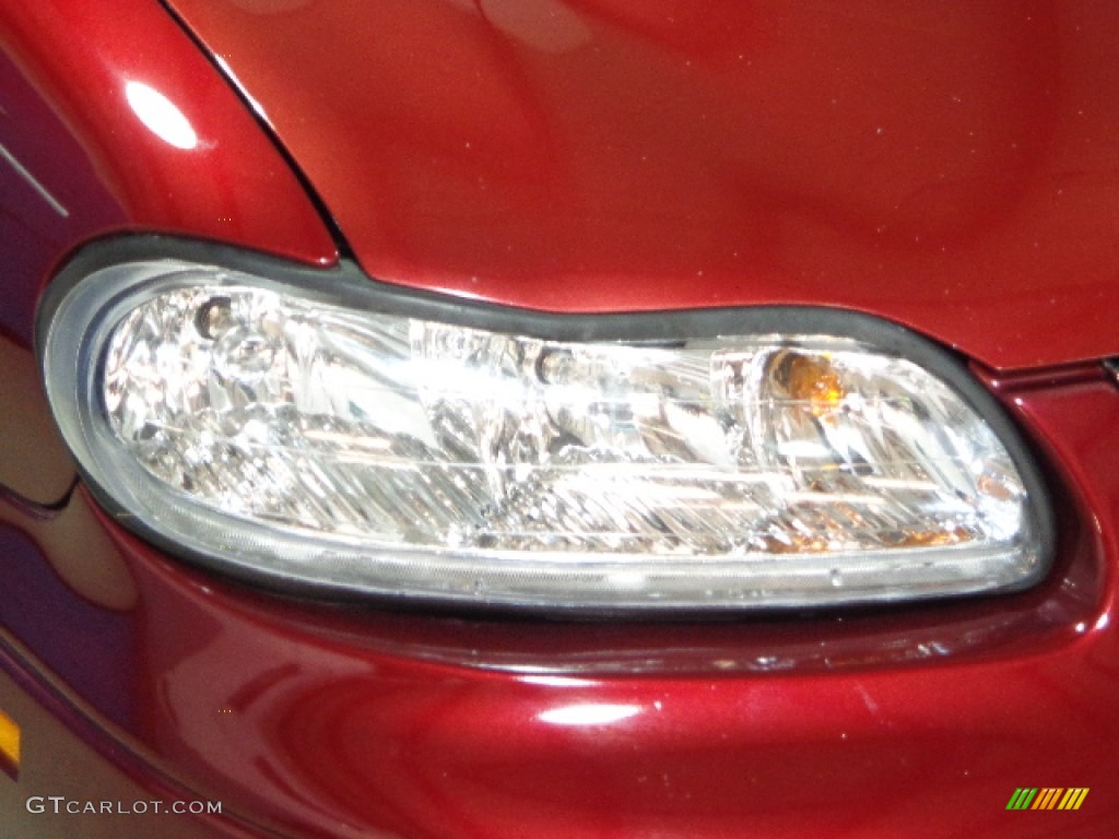 2003 Malibu Sedan - Redfire Metallic / Gray photo #34