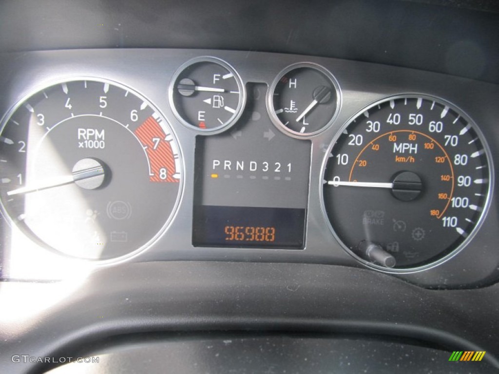 2006 Hummer H3 Standard H3 Model Gauges Photo #76724644