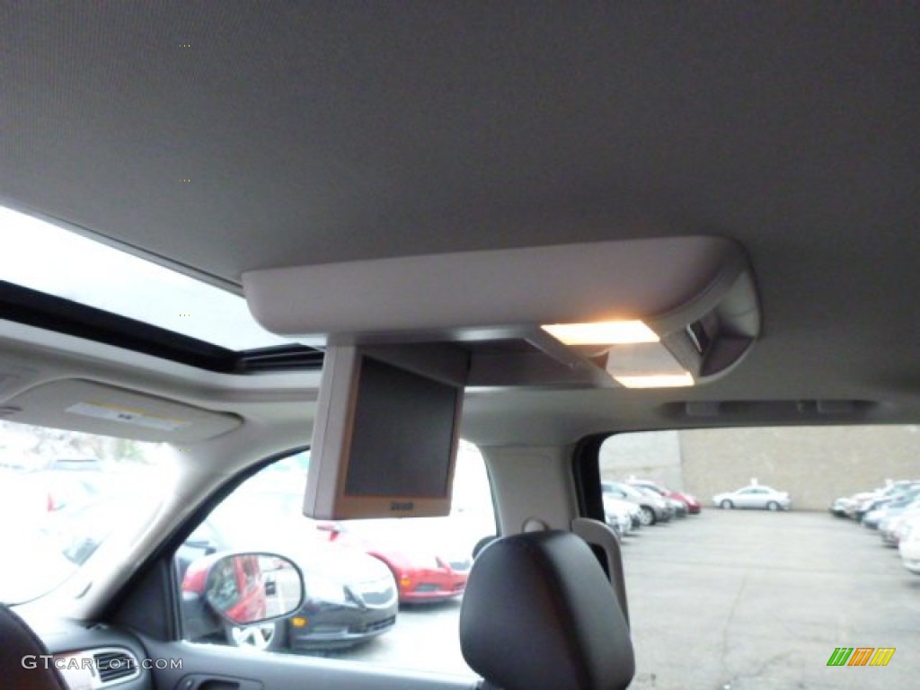 2013 Suburban LT 4x4 - Crystal Red Tintcoat / Ebony photo #14