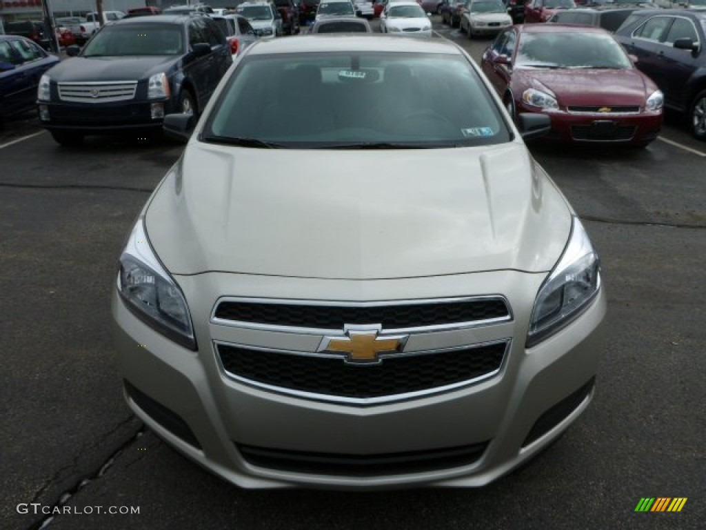 2013 Malibu LS - Champagne Silver Metallic / Jet Black/Titanium photo #7