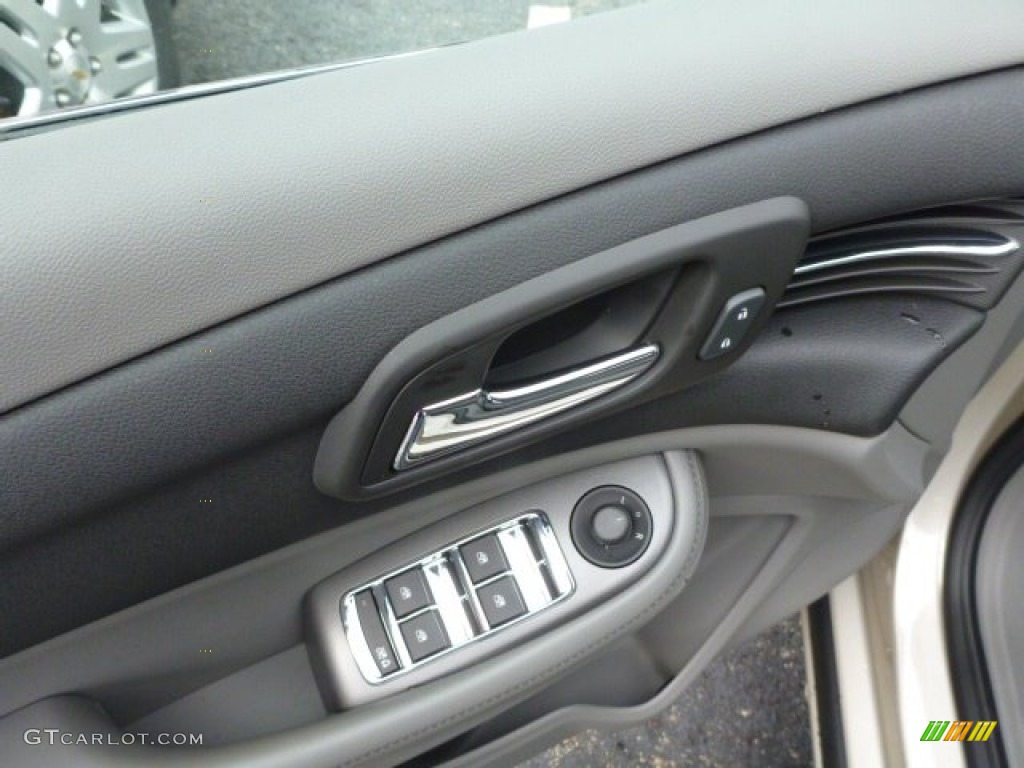 2013 Malibu LS - Champagne Silver Metallic / Jet Black/Titanium photo #14