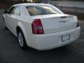 2009 Cool Vanilla White Chrysler 300   photo #6