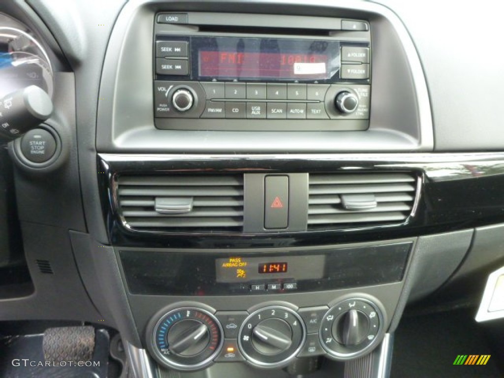 2014 Mazda CX-5 Sport AWD Controls Photo #76733467
