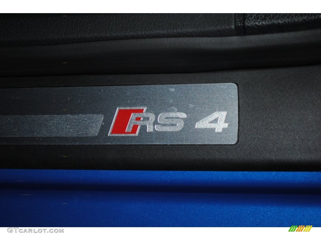 2007 Audi RS4 4.2 quattro Sedan Marks and Logos Photos