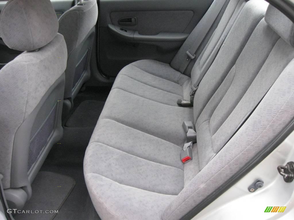 2004 Elantra GLS Sedan - Sterling Silver / Gray photo #6