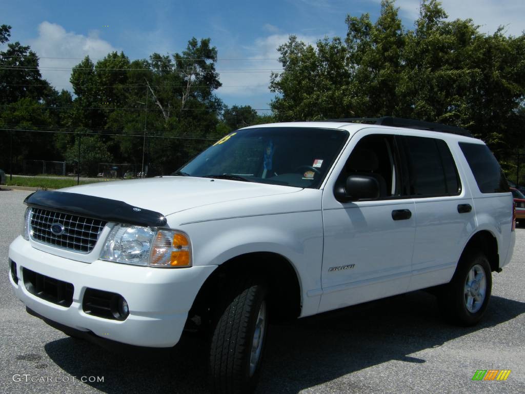 2005 Explorer XLT - Oxford White / Midnight Grey photo #1