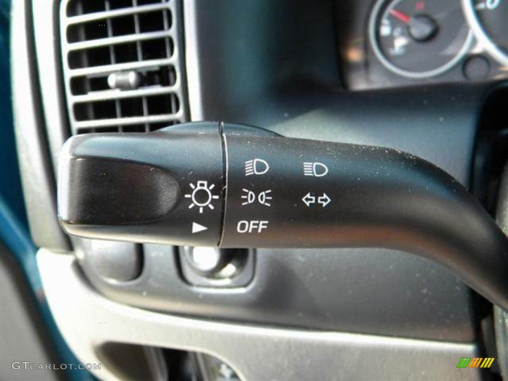 2005 Mazda Tribute s Controls Photo #76742498