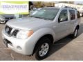 Silver Lightning - Pathfinder S 4x4 Photo No. 1