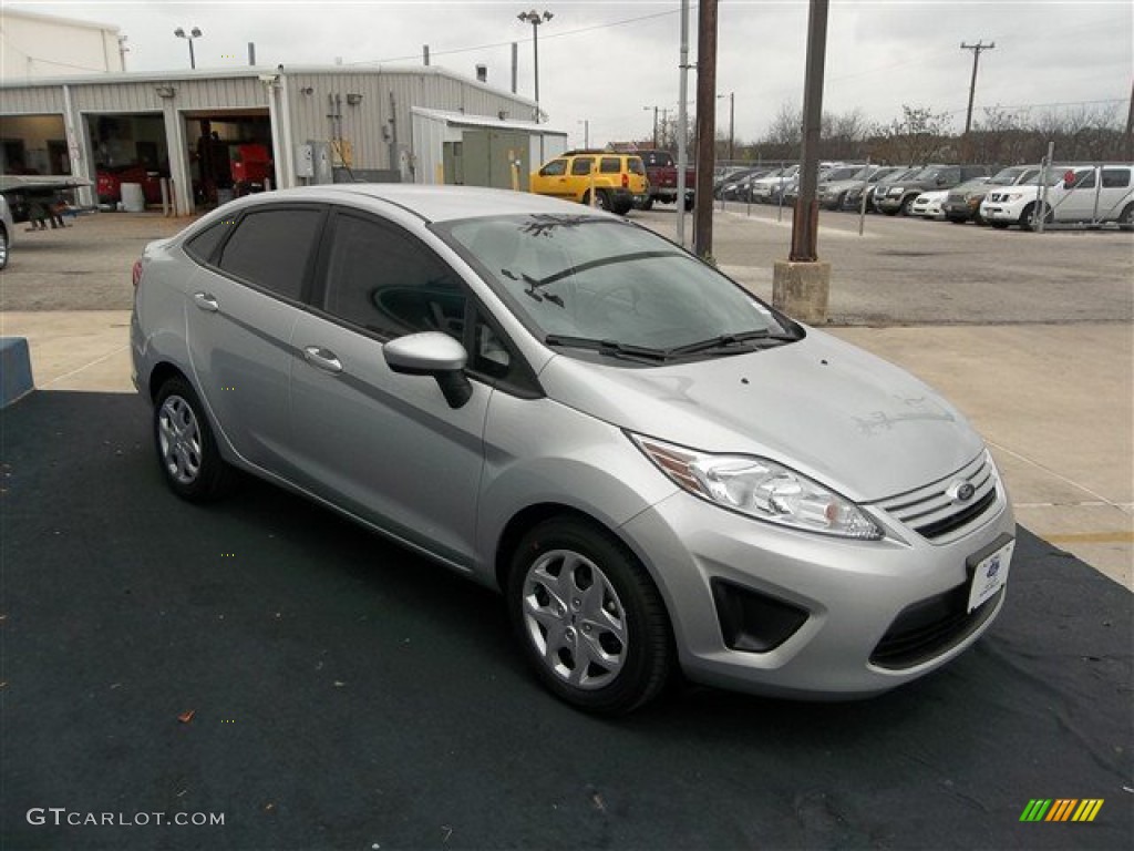 2013 Fiesta S Sedan - Ingot Silver / Charcoal Black/Light Stone photo #9