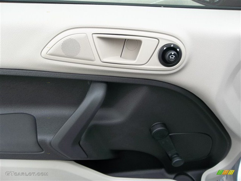 2013 Fiesta S Sedan - Ingot Silver / Charcoal Black/Light Stone photo #16