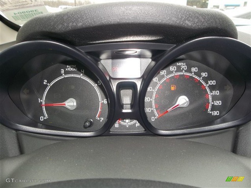 2013 Fiesta S Sedan - Ingot Silver / Charcoal Black/Light Stone photo #17