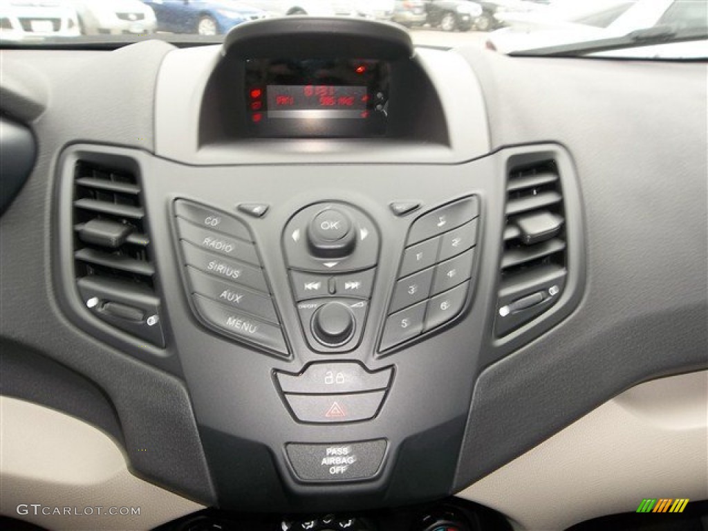 2013 Fiesta S Sedan - Ingot Silver / Charcoal Black/Light Stone photo #18