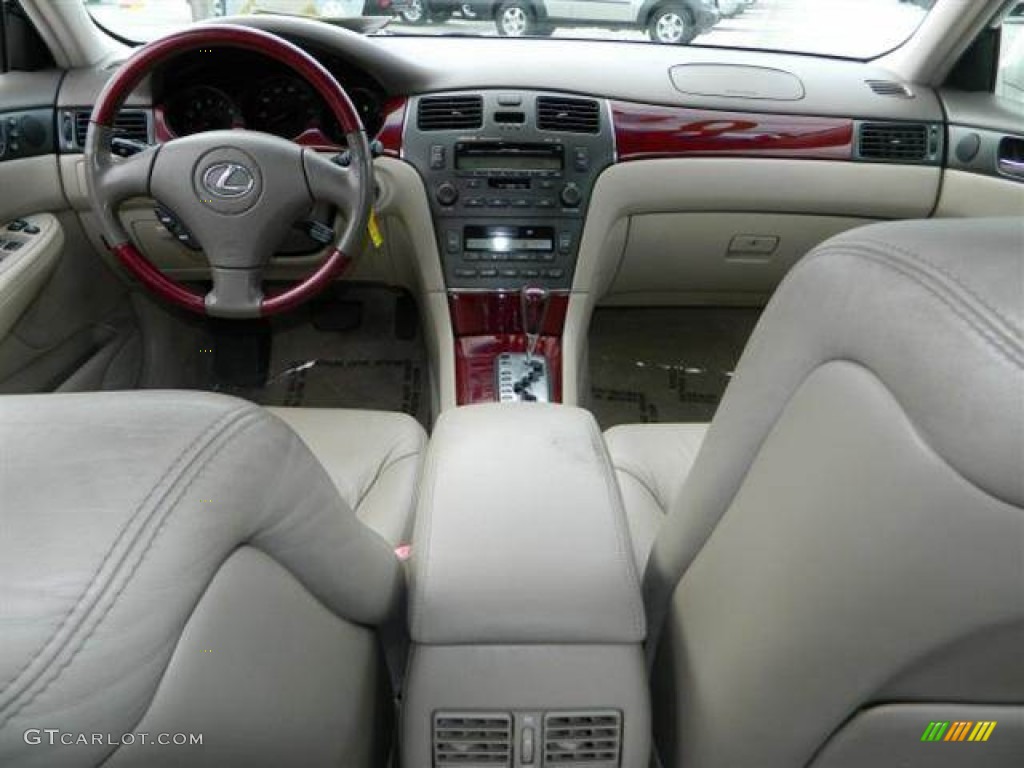 2004 Lexus ES 330 Ivory Dashboard Photo #76748115