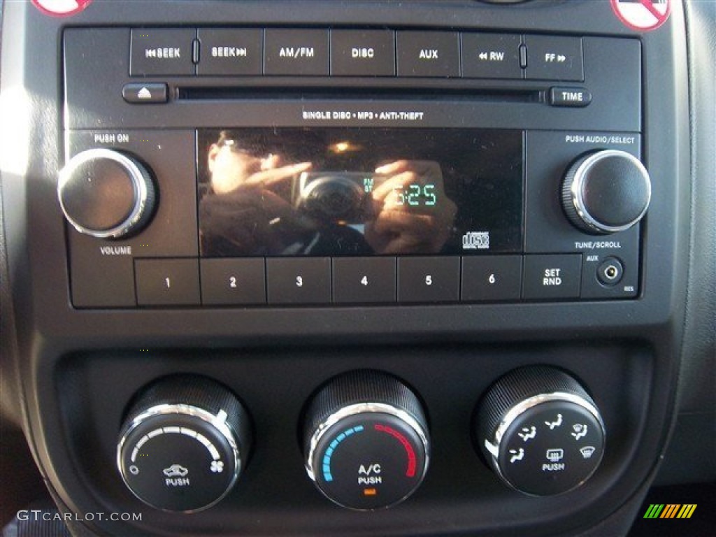 2012 Jeep Compass Sport Controls Photos