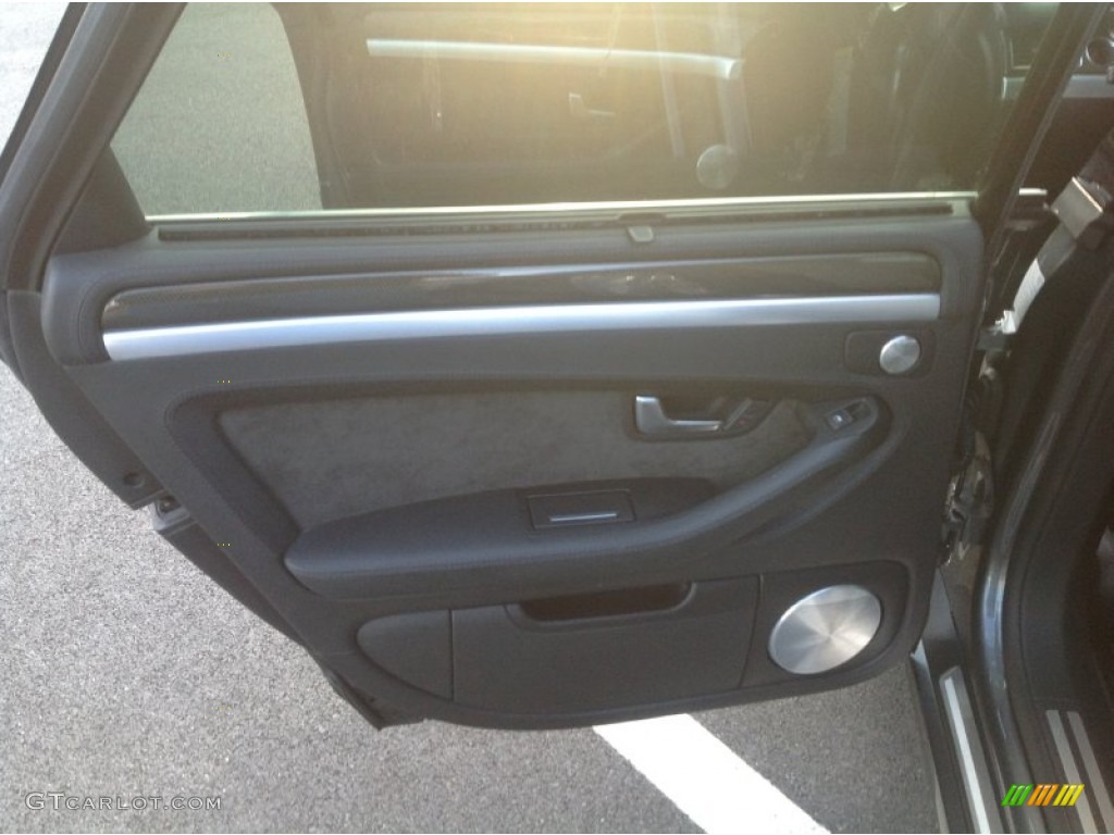 2007 Audi S8 5.2 quattro Silver/Black Door Panel Photo #76749820