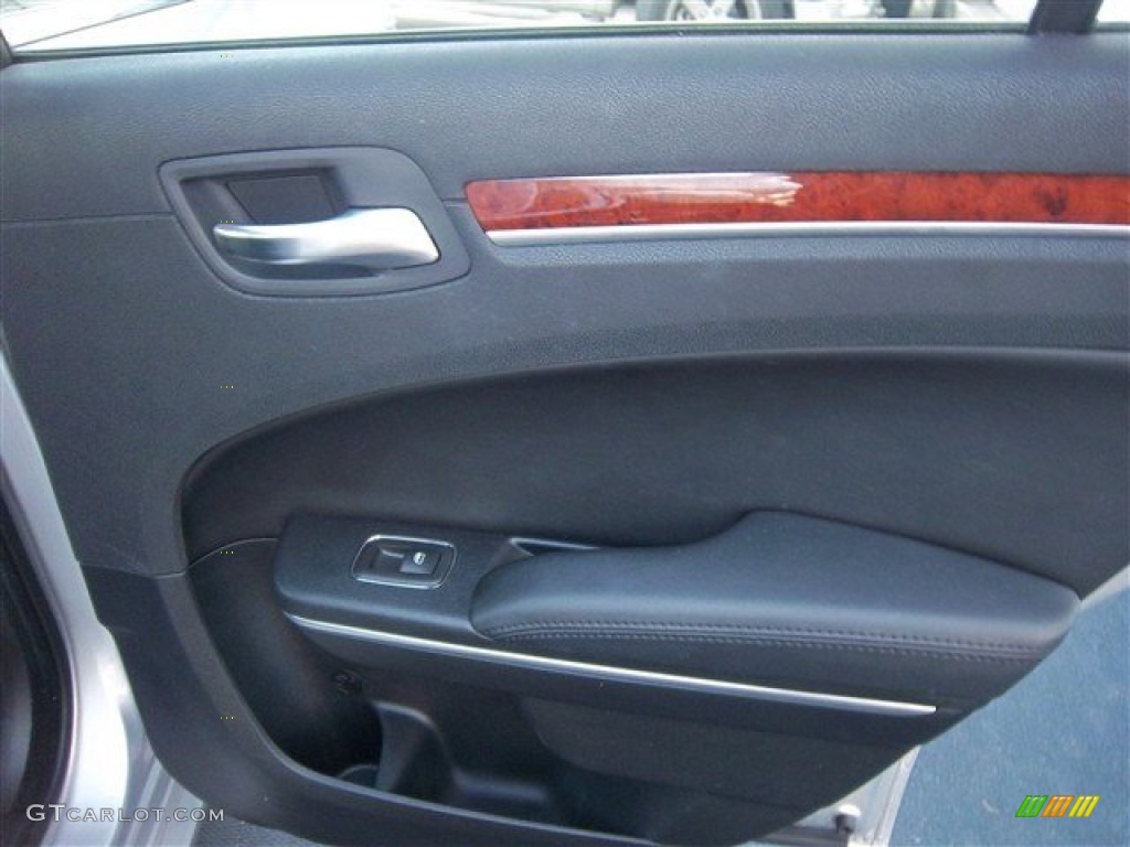 2012 300 Limited - Bright Silver Metallic / Black photo #16