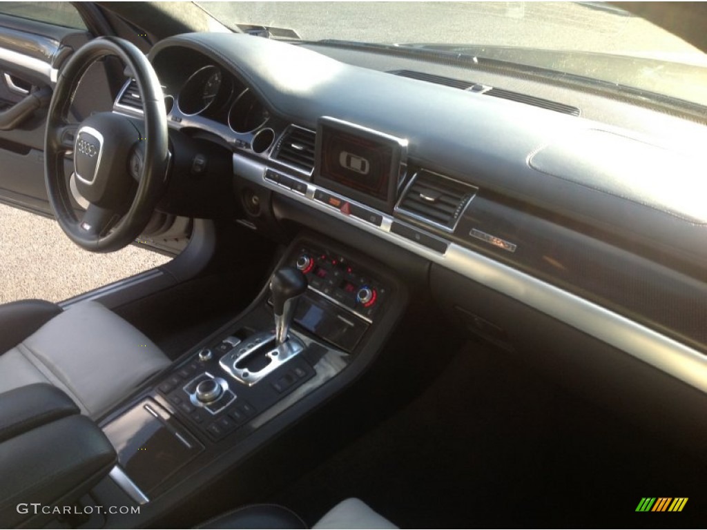 2007 Audi S8 5.2 quattro Silver/Black Dashboard Photo #76749995