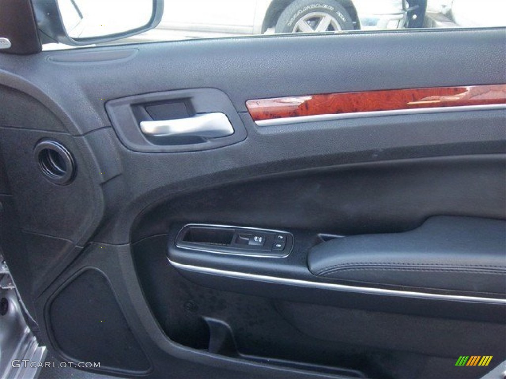 2012 300 Limited - Bright Silver Metallic / Black photo #18