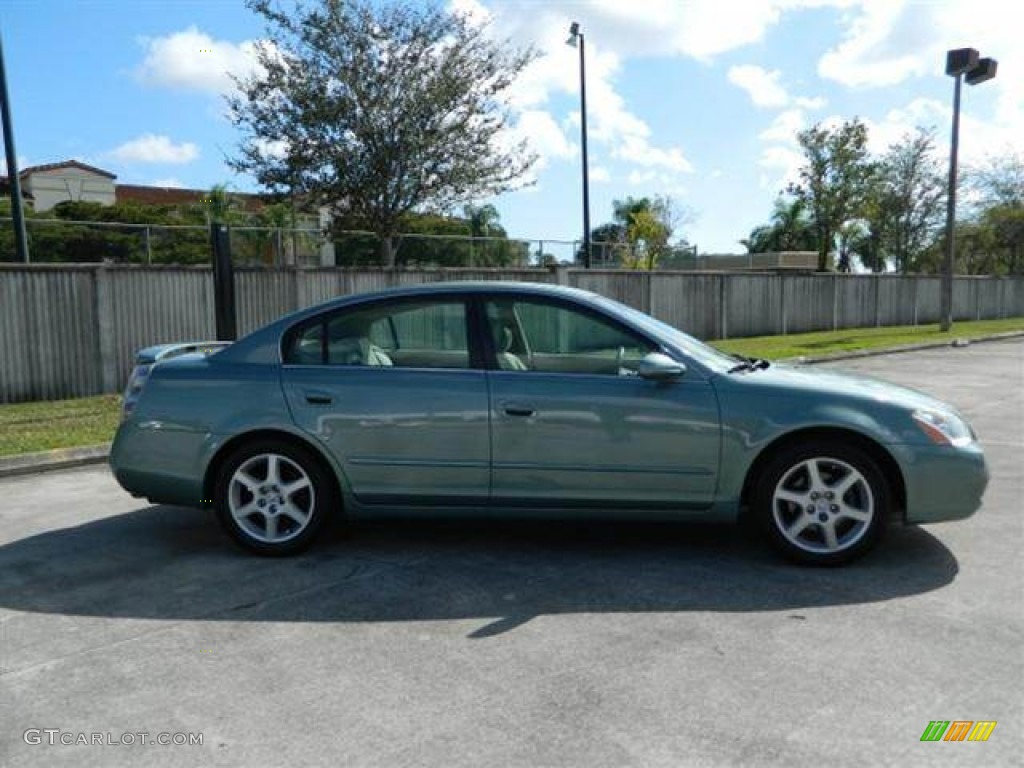 2002 Altima 3.5 SE - Seascape Light Blue / Blond Beige photo #2